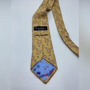 Nicole Miller New York 100% Silk Tie Floral Clover Yellow Purple Lining Cuff Hid